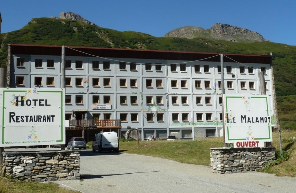 Hotel Le Malamot Ланслебург-Мон-Сени Екстериор снимка